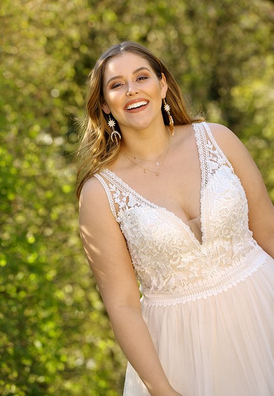 Brautkleid, grosse grössen, hochzeitskleid, kurvige frauen, romantisch, spitze