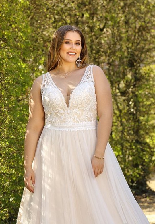 Brautkleid, grosse grössen, hochzeitskleid, kurvige frauen, romantisch, spitze